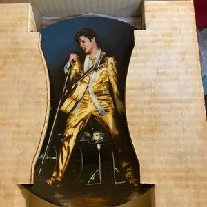 The Memphis Flash plate